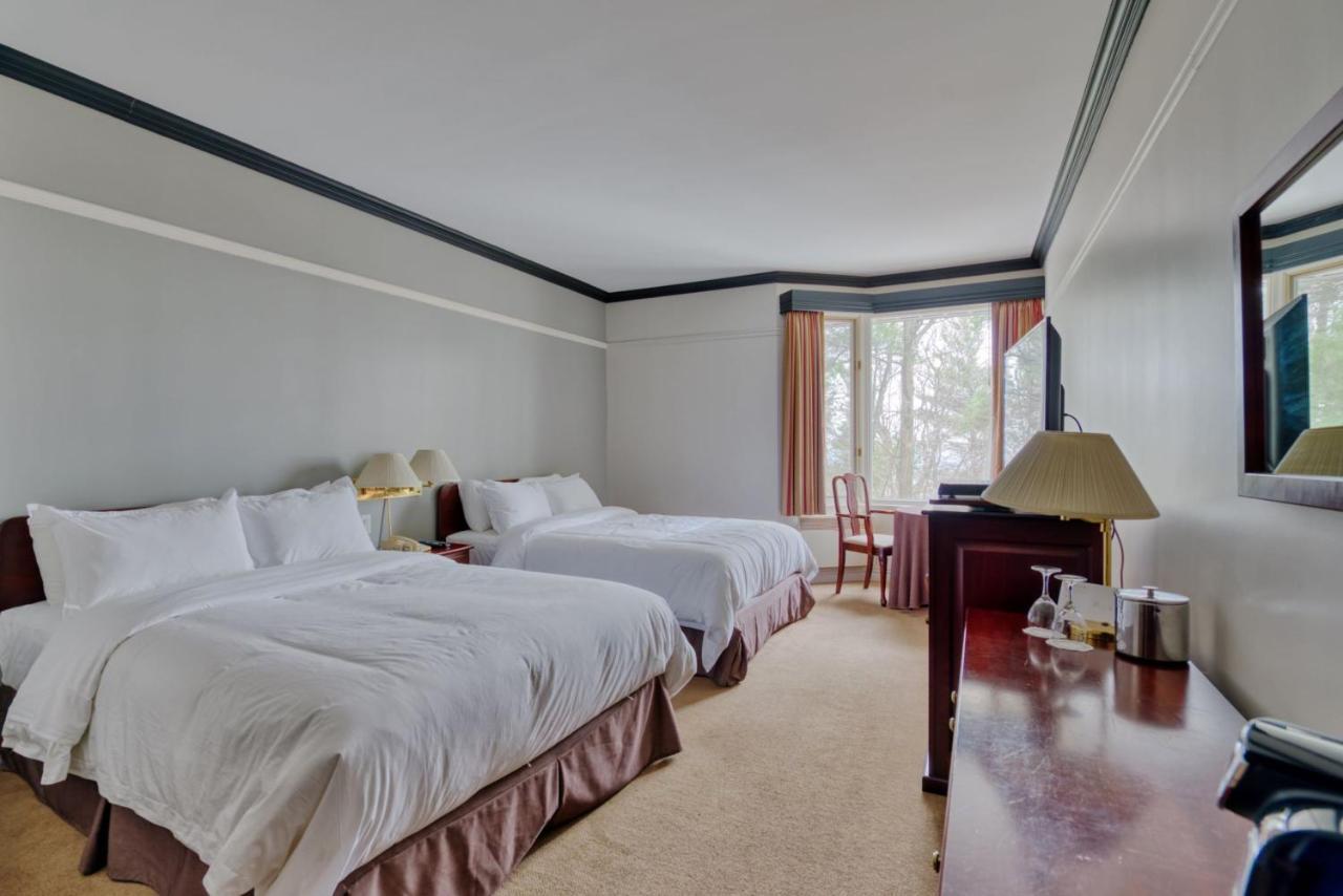 Auberge de la Montagne Coupée Saint Jean De Matha Esterno foto
