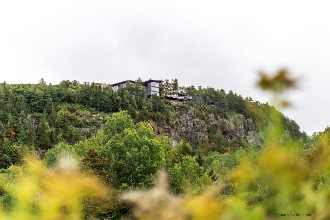 Auberge de la Montagne Coupée Saint Jean De Matha Esterno foto