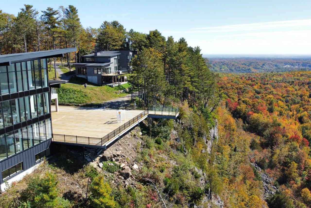 Auberge de la Montagne Coupée Saint Jean De Matha Esterno foto